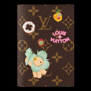Louis Vuitton Rare Exclusive NYC Passport Holder